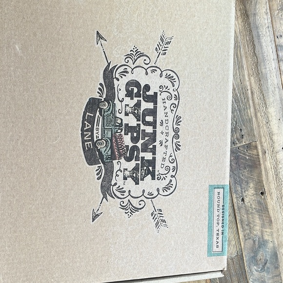 GORGEOUS NIB Junk Gypsy by Lane Thunderbird boots.. - Picture 3 of 9